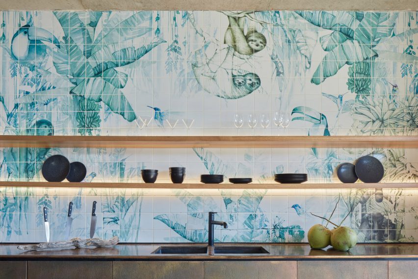 Art Villa by Refuel works