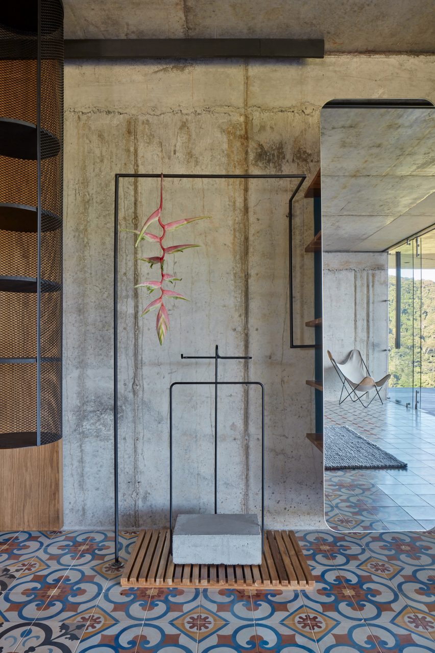 Art Villa by Refuel works