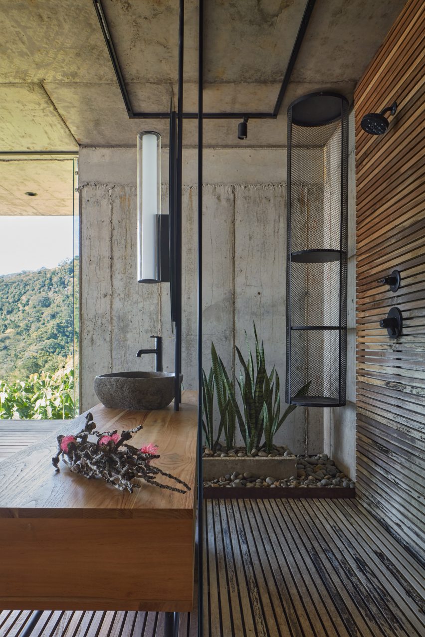 Art Villa by Refuel works