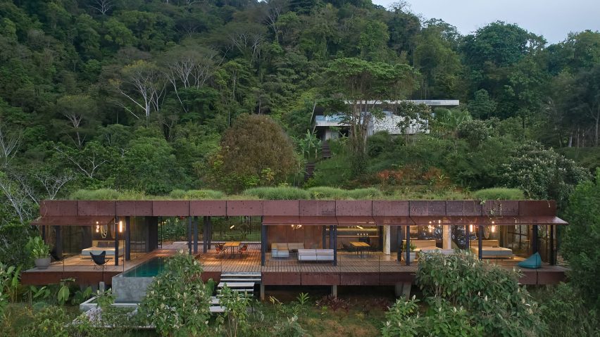 Atelier Villa by Formafatal