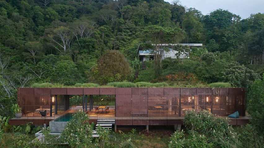 Atelier Villa by Formafatal