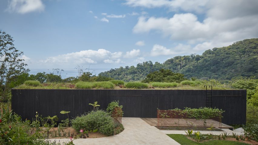 Atelier Villa by Formafatal