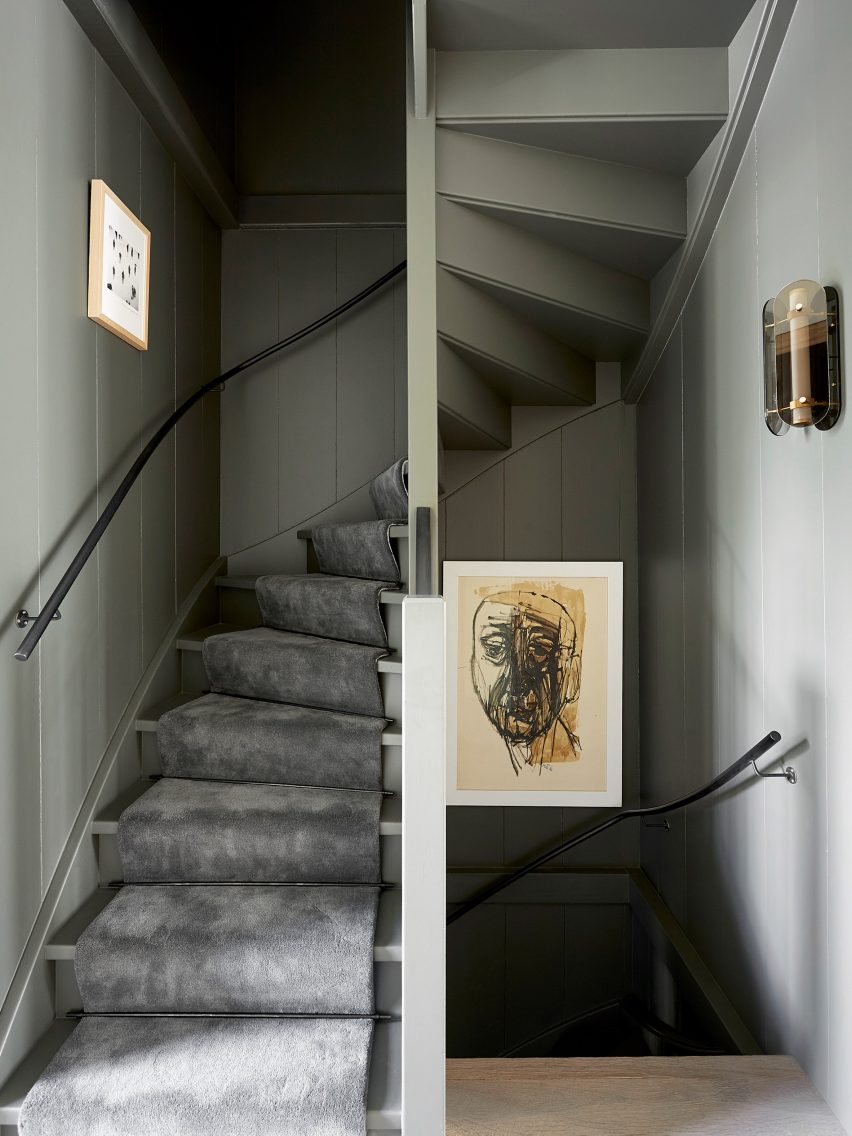 Canal house in Amsterdam by Thomas Geerlings of Framework Studio
