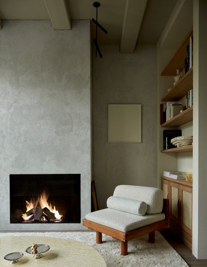 Canal house in Amsterdam by Thomas Geerlings of Framework Studio
