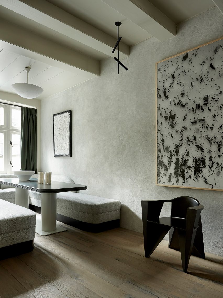 Canal house in Amsterdam by Thomas Geerlings of Framework Studio