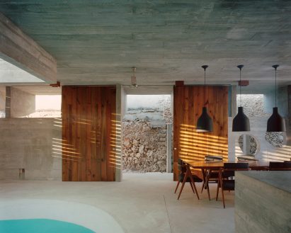 Casa Mérida by Ludwig Godefroy