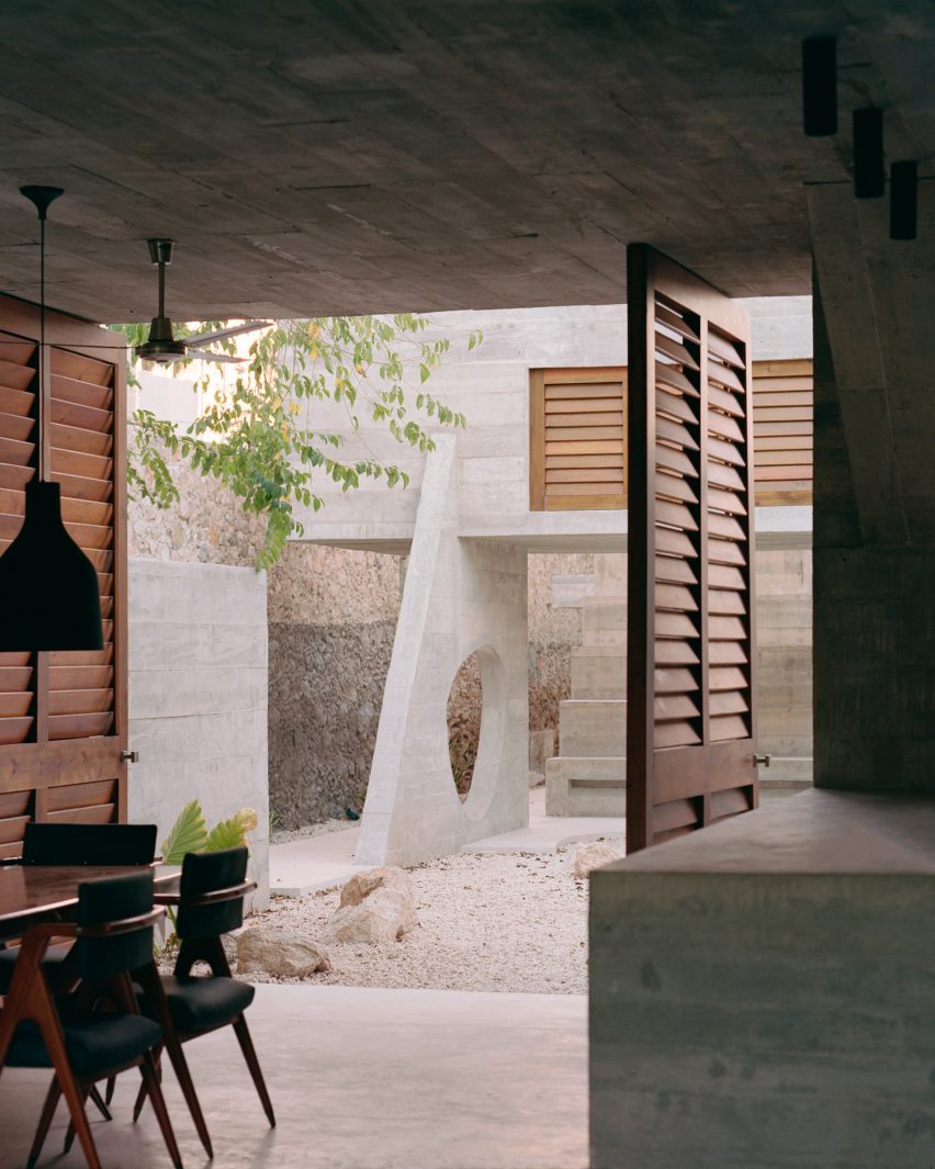 Casa Mérida by Ludwig Godefroy