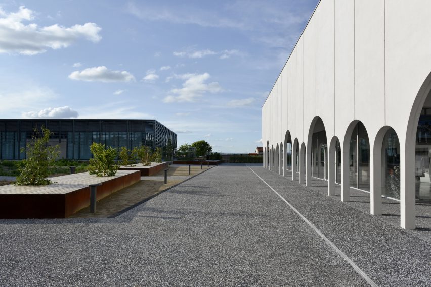 Cinema de Riot by architecture studio Tracks