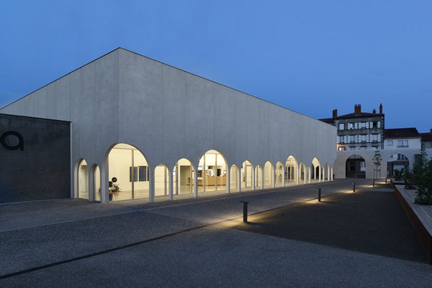 Cinema de Riot by architecture studio Tracks