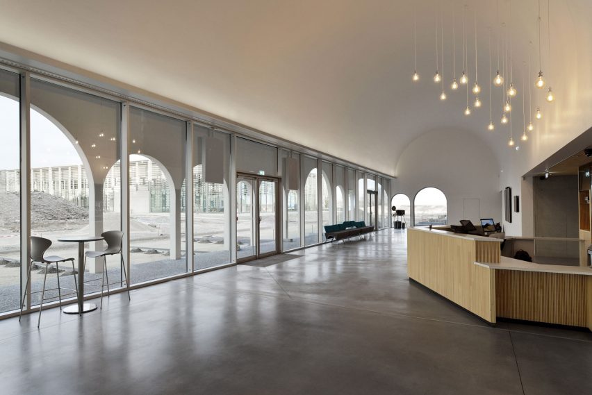 Cinema de Riot by architecture studio Tracks