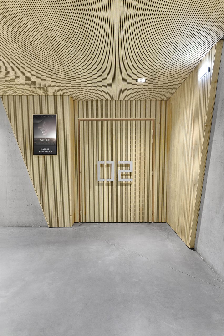 Cinema de Riot by architecture studio Tracks