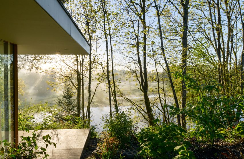 Courtyard House by No Oregon