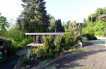 Courtyard House by No Oregon