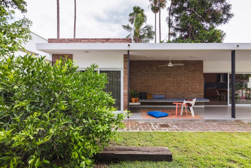 El Quincho by Lalo Carrillo, CaSA and SY Arquitectos