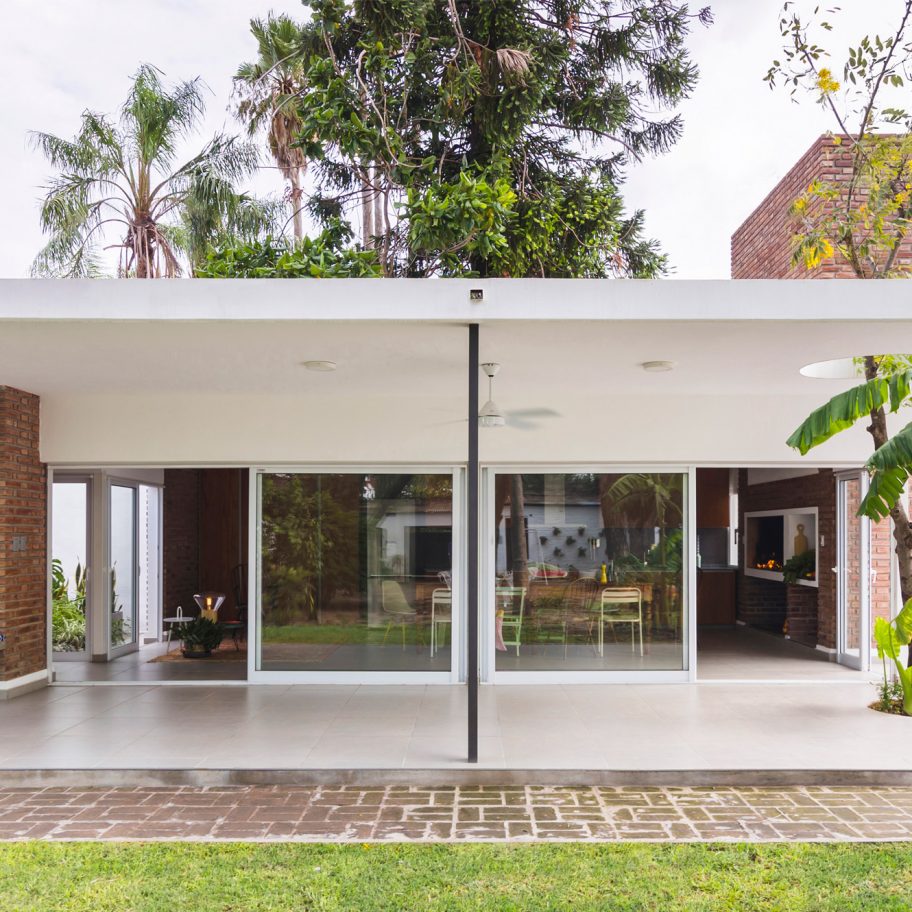 El Quincho by Lalo Carrillo, CaSA and SY Arquitectos