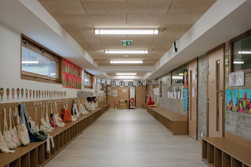 School in Lugrin on Lake Leman by Ateliers o-s architectes
