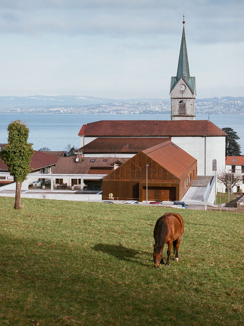 School in Lugrin on Lake Leman by Ateliers o-s architectes