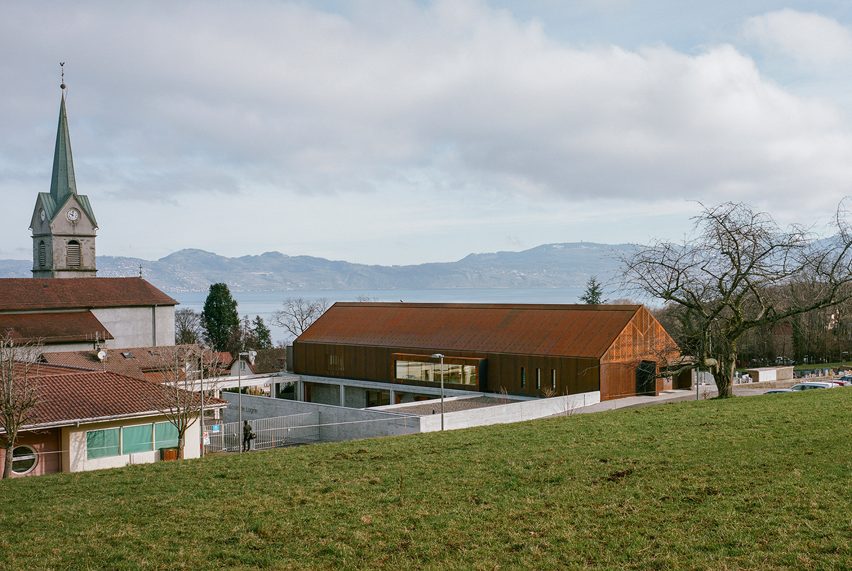 School in Lugrin on Lake Leman by Ateliers o-s architectes