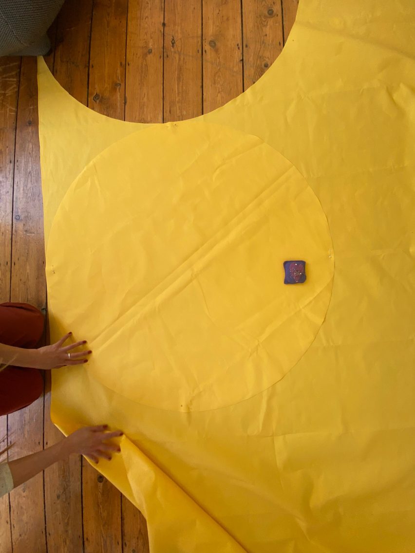 Paul Cocksedge designs social distancing picnic blanket for life after lockdown