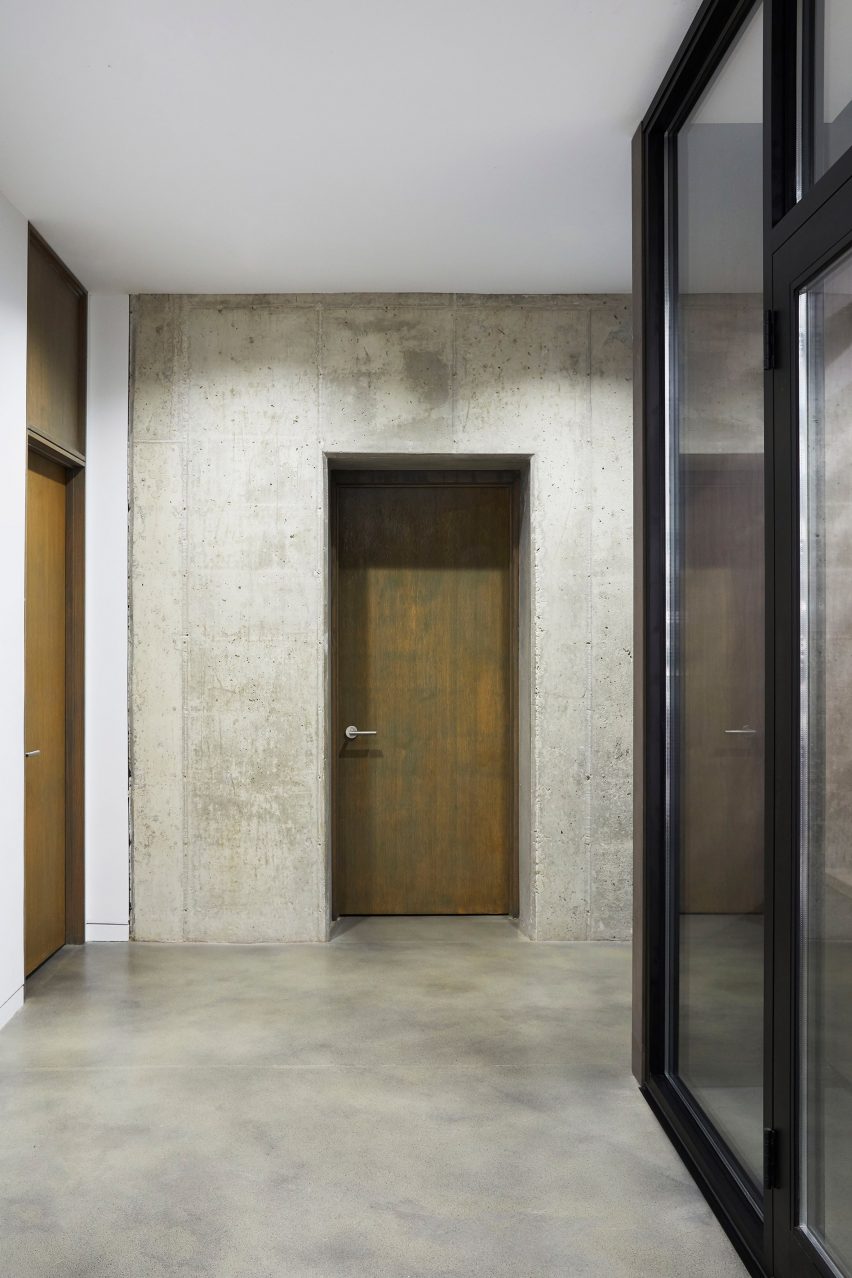 Hermitage Residence by Studio Dwell