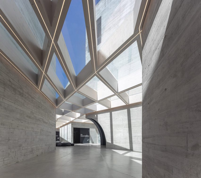 Centro de Interpretação do Românico, or Interpretation Center for the Romanesque, in Lousada, Portugal, by Spaceworkers 