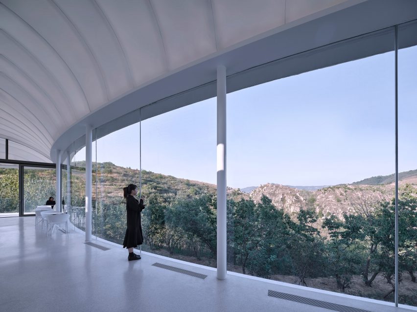 Jiunvfeng Study on Mount Tai by gad line+ studio