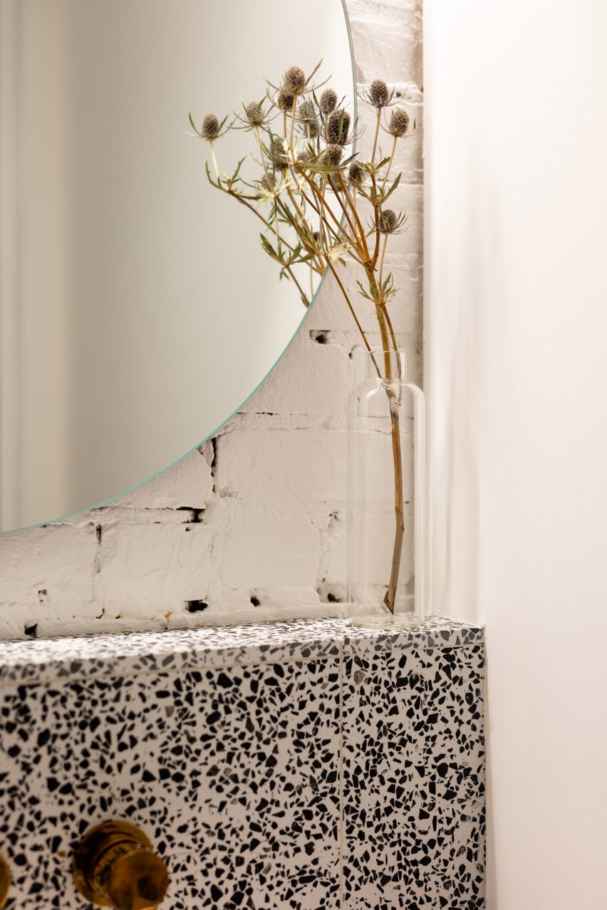 Maison-Boutique Coloniale by Michael Godmer and Mathieu Turgeon