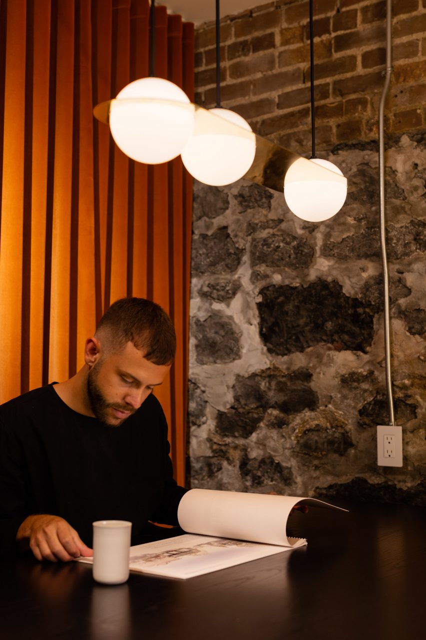 Maison-Boutique Coloniale by Michael Godmer and Mathieu Turgeon