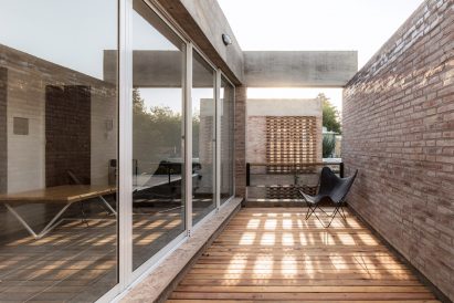 Martinez 3458 Building by Primer Piso