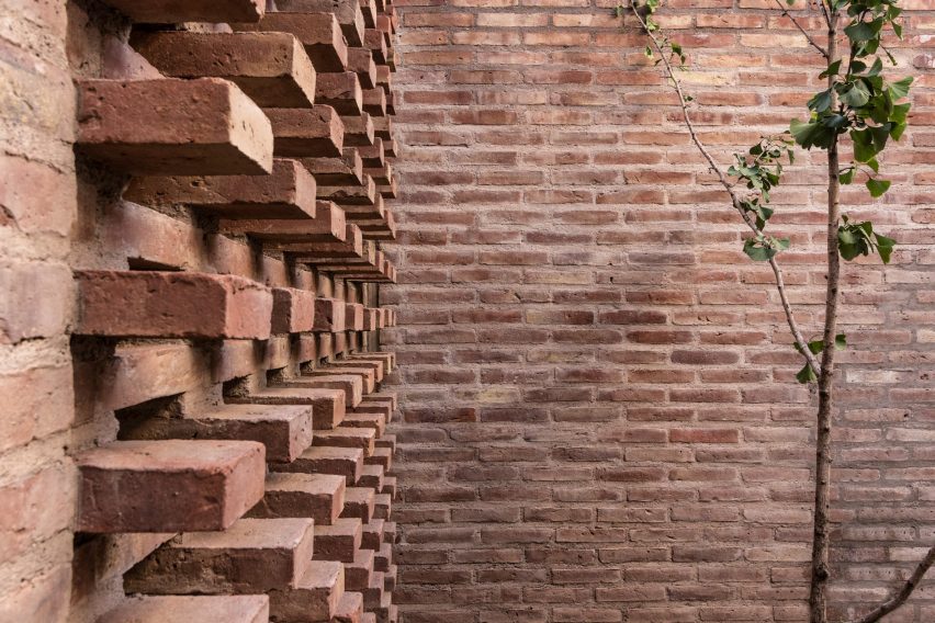 Martinez 3458 Building by Primer Piso