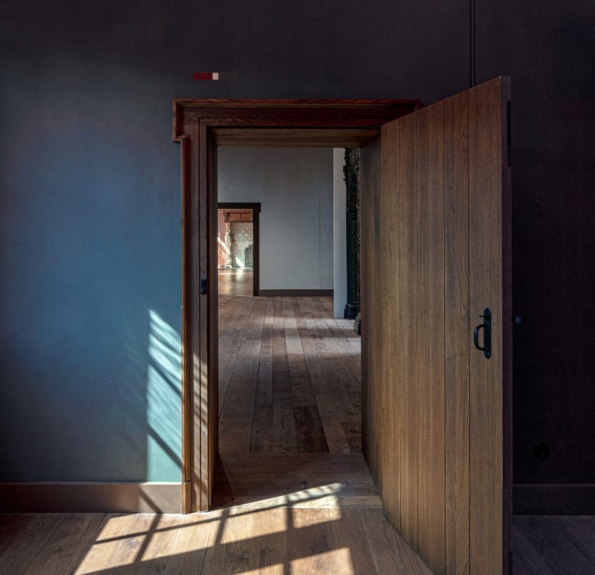 Museum de Lakenhal by Happel Cornelisse Verhoeven and Julian Harrap Architects