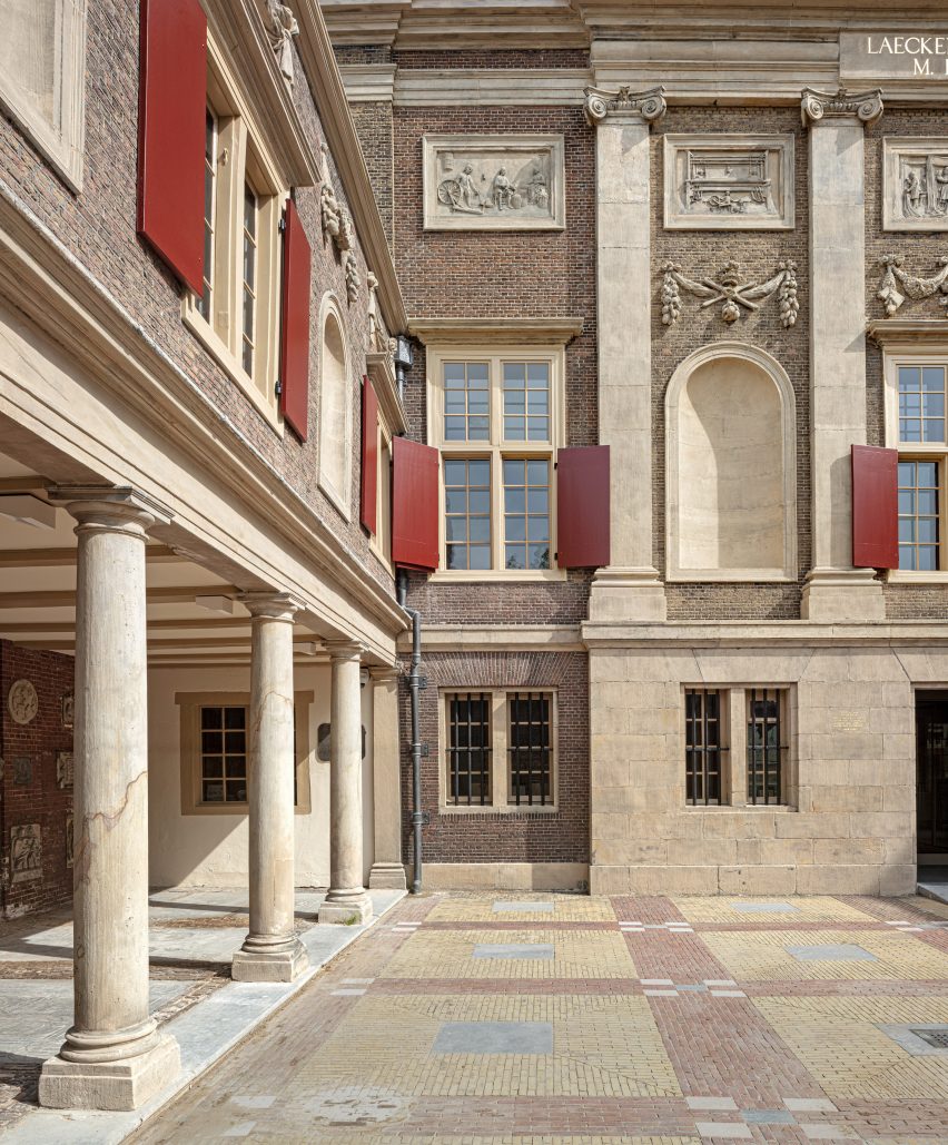 Museum de Lakenhal by Happel Cornelisse Verhoeven and Julian Harrap Architects