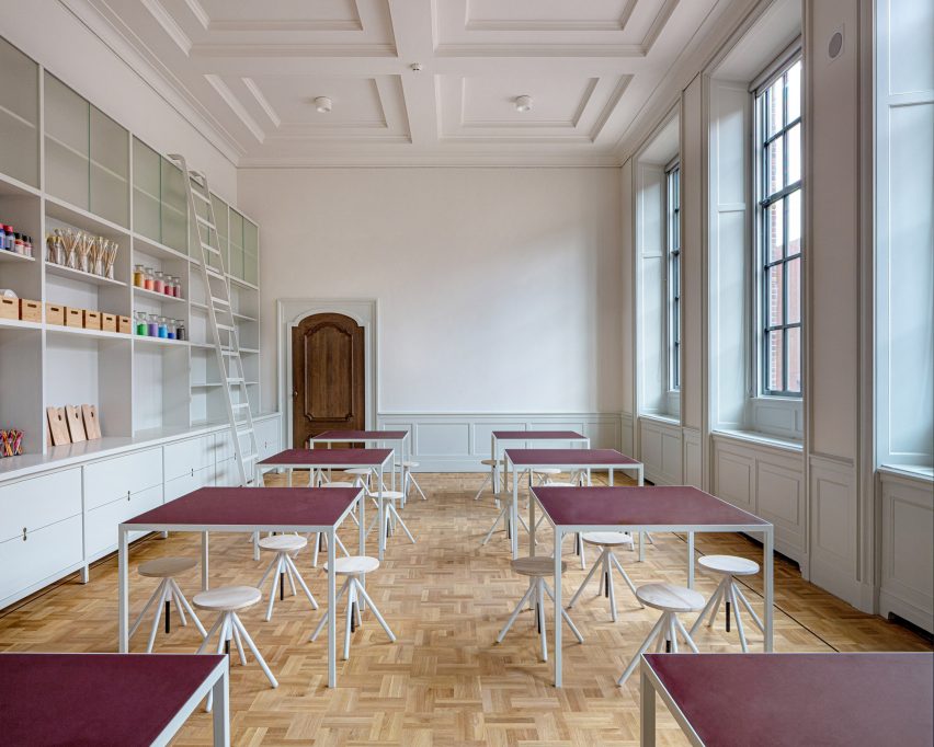 Museum de Lakenhal by Happel Cornelisse Verhoeven and Julian Harrap Architects