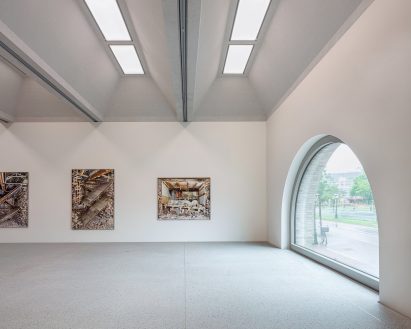 Museum de Lakenhal by Happel Cornelisse Verhoeven and Julian Harrap Architects