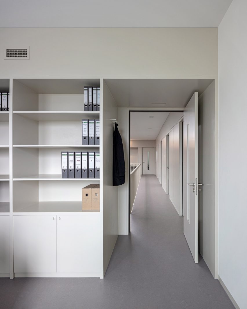Museum de Lakenhal by Happel Cornelisse Verhoeven and Julian Harrap Architects
