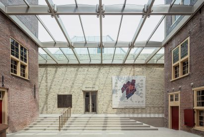 Museum de Lakenhal by Happel Cornelisse Verhoeven and Julian Harrap Architects