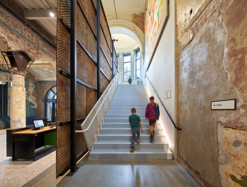 MuseumLab by Koning Eizenberg Architecture