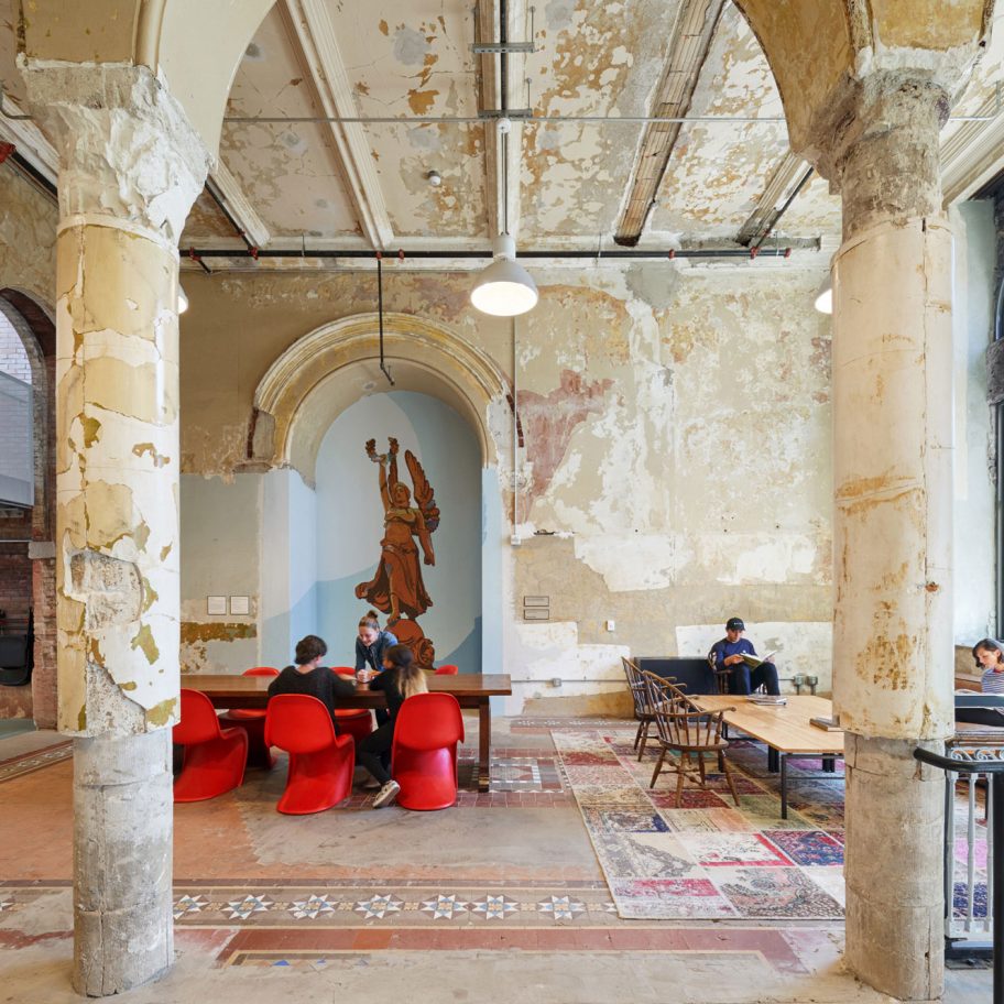 MuseumLab by Koning Eizenberg Architecture
