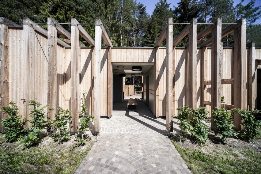 Cafe and changing room alongside Völser Weiher Lake in South Tyrol by Network of Architecture
