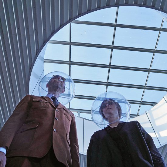 Plastique Fantastique makes iSphere mask inspired by 1950s sci-fi comics