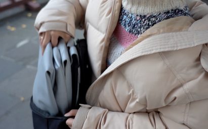Poimo is an inflatable electric scooter that can be transported inside a backpack