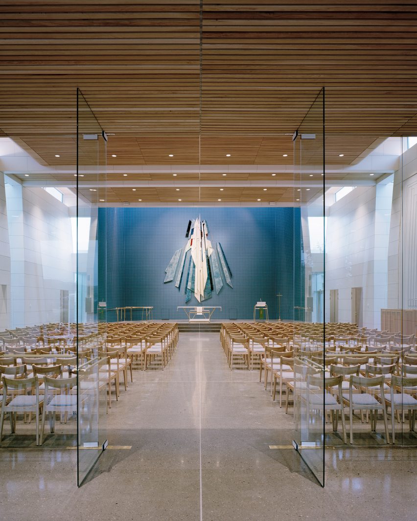 Porsgrunn church by Espen Surnevik in collaborationwith Trodahl Architects