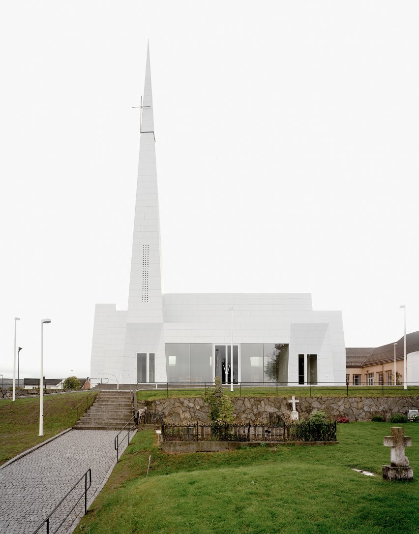 Porsgrunn church by Espen Surnevik in collaborationwith Trodahl Architects