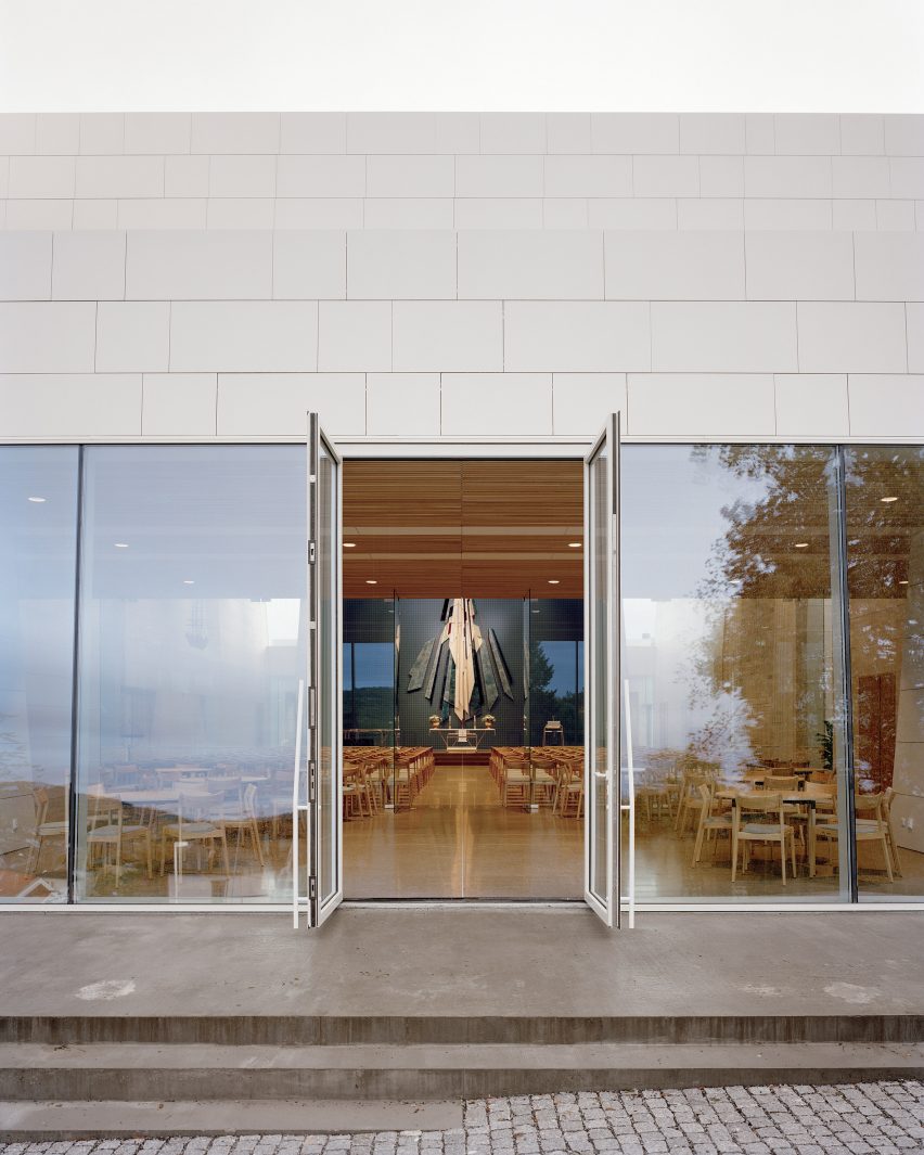 Porsgrunn church by Espen Surnevik in collaborationwith Trodahl Architects