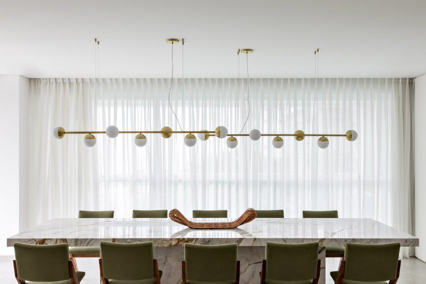 Praia Mansa Apartment by Leandro Garcia