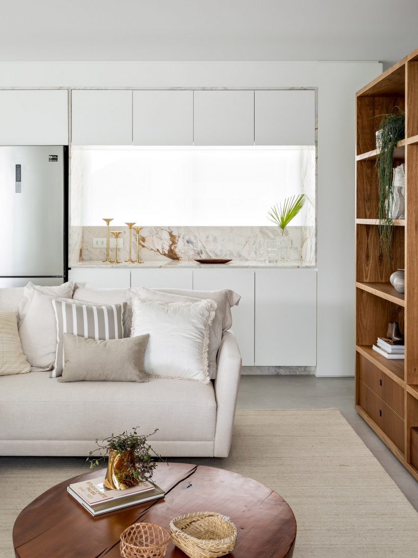 Praia Mansa Apartment by Leandro Garcia