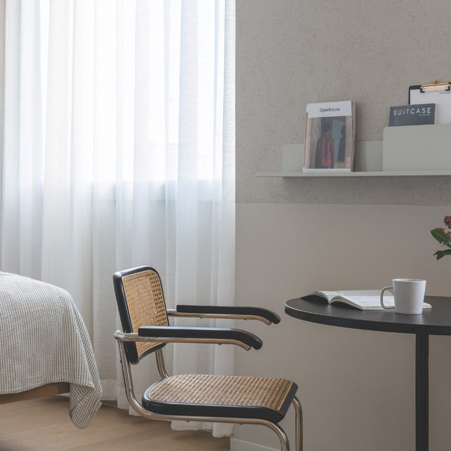 Read and Rest Hotel by Office AIO
