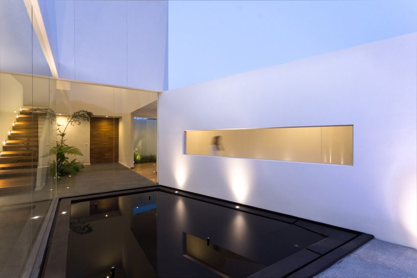 San Antonio House by Juárez R Arquitecto