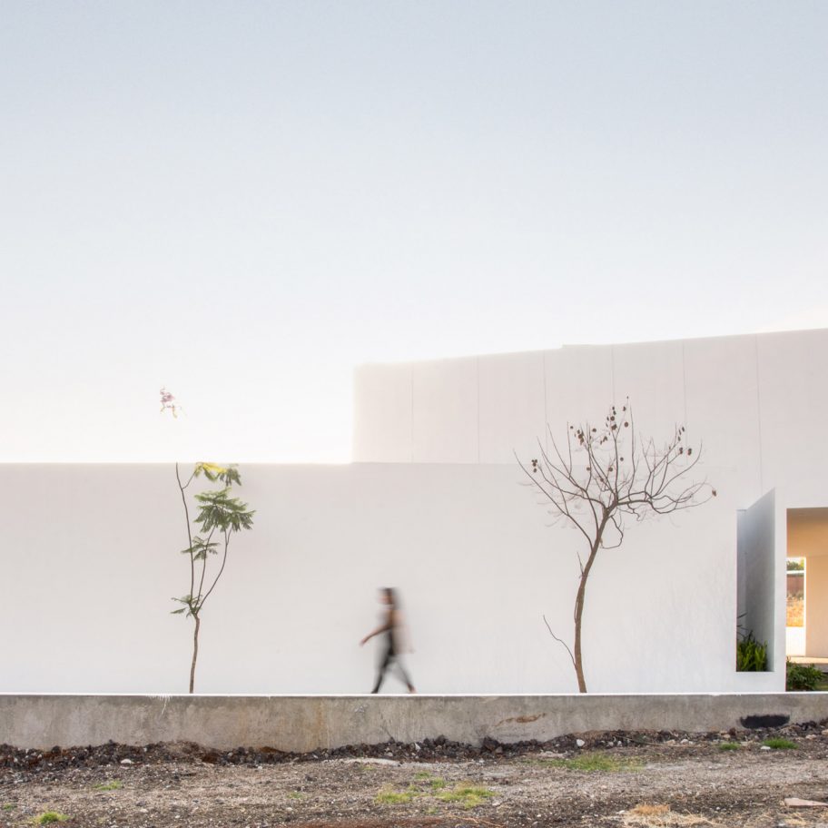 San Antonio House by Juárez R Arquitecto