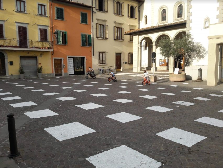 Caret Studio installs grid-like social distancing system in Italian plaza